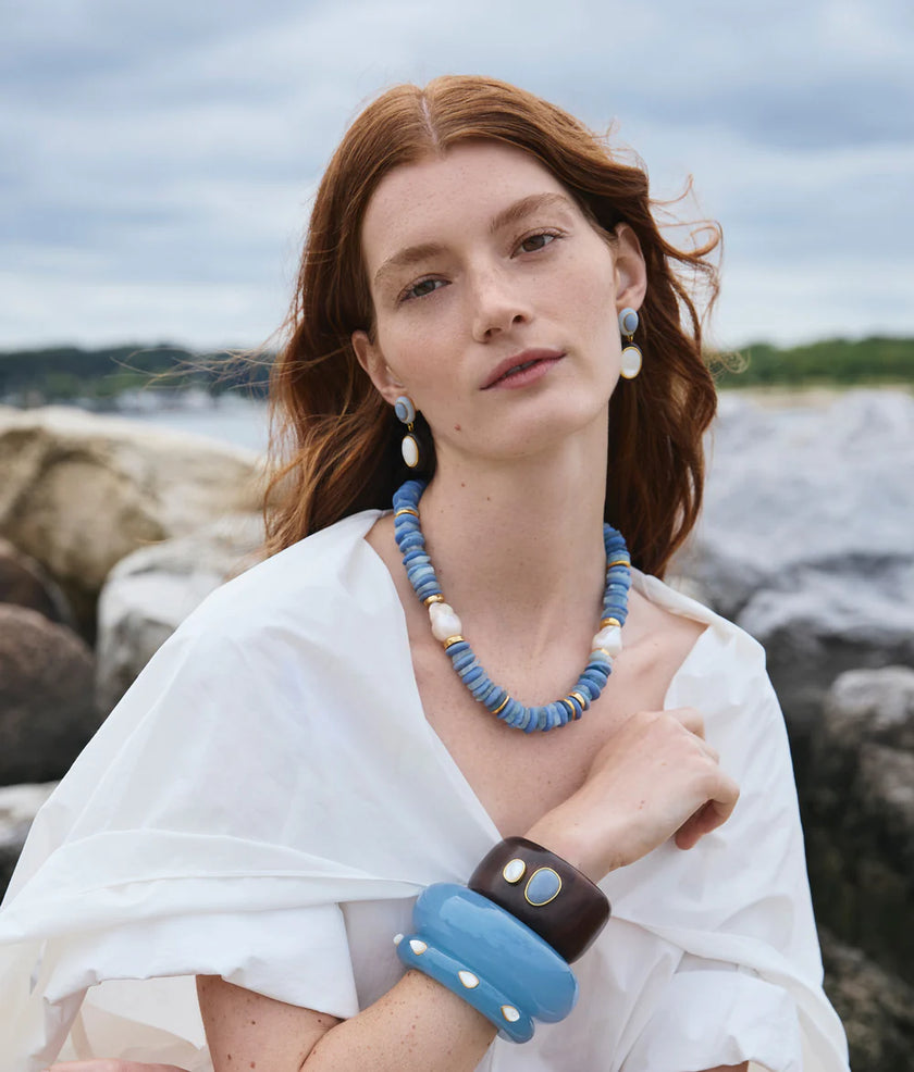 PAPAYA EARRINGS IN PEARL