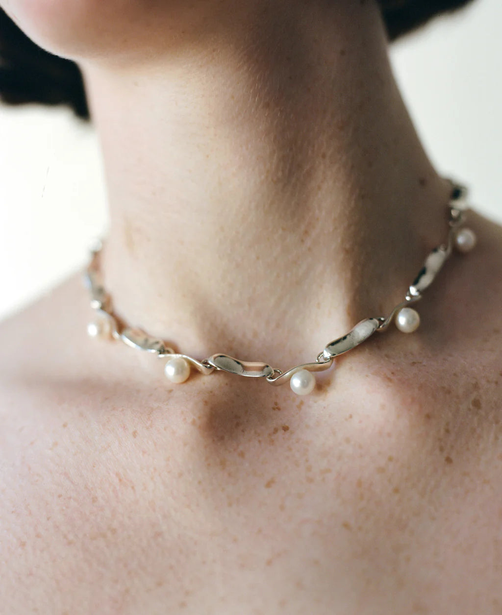SYNTHESIS PEARL NECKLACE