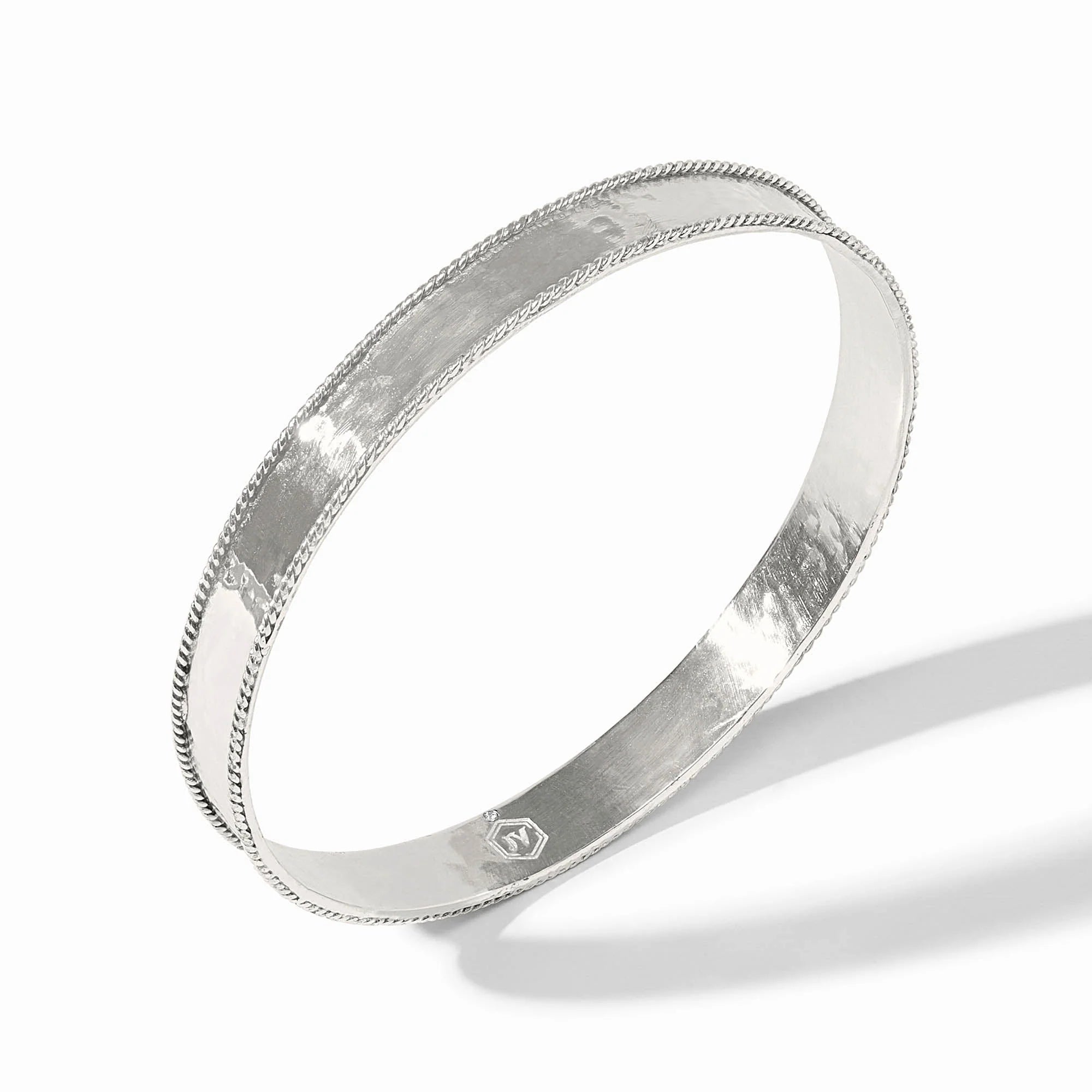 MEDIUM SAVOY BANGLE