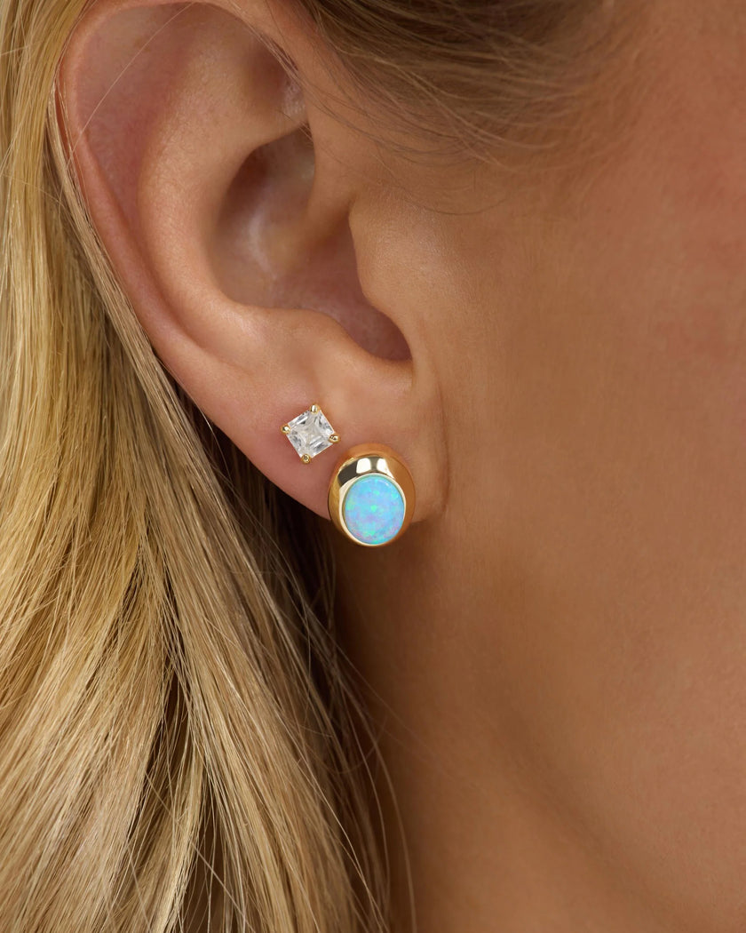 SHES A BOSS STUDS 8MM OPAL