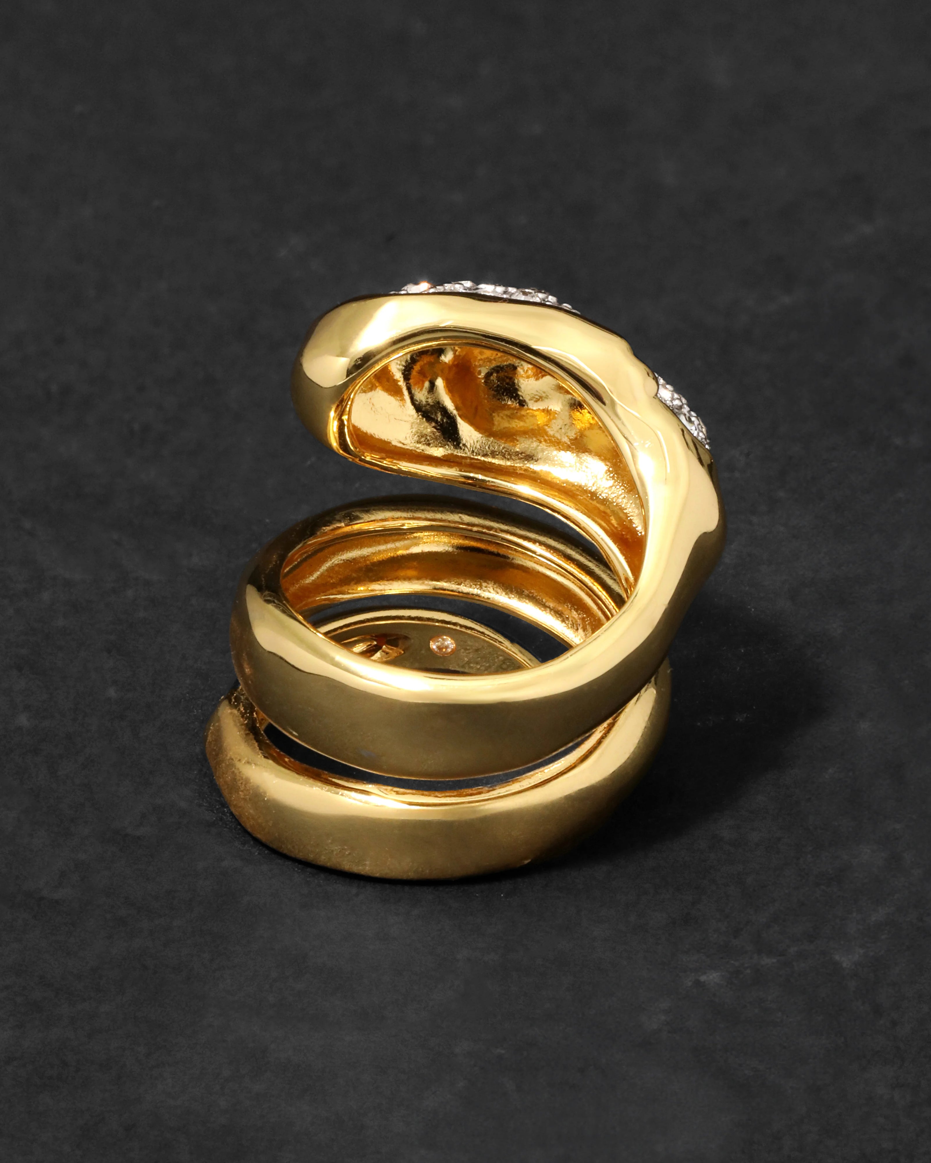 SOLANALES CRYSTAL COILED PEBBLE RING