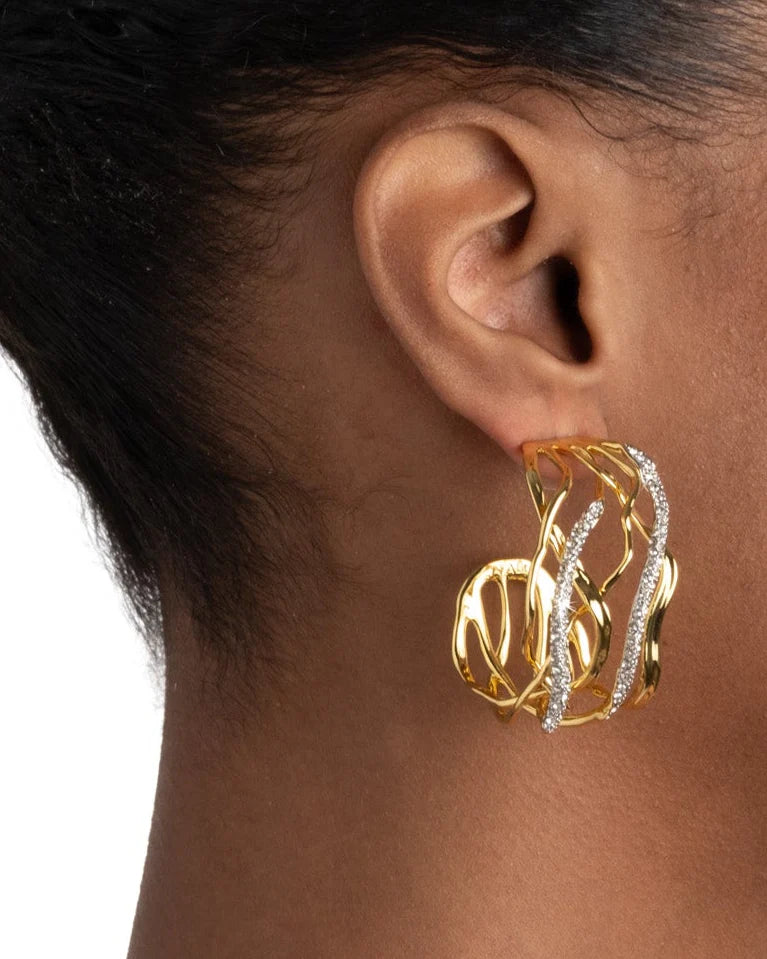 SOLANALES CRYSTAL WOVEN HOOP EARRING