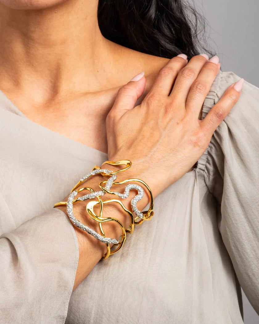 SOLANALES GOLD CRYSTAL INTERTWINED CUFF BRACELET