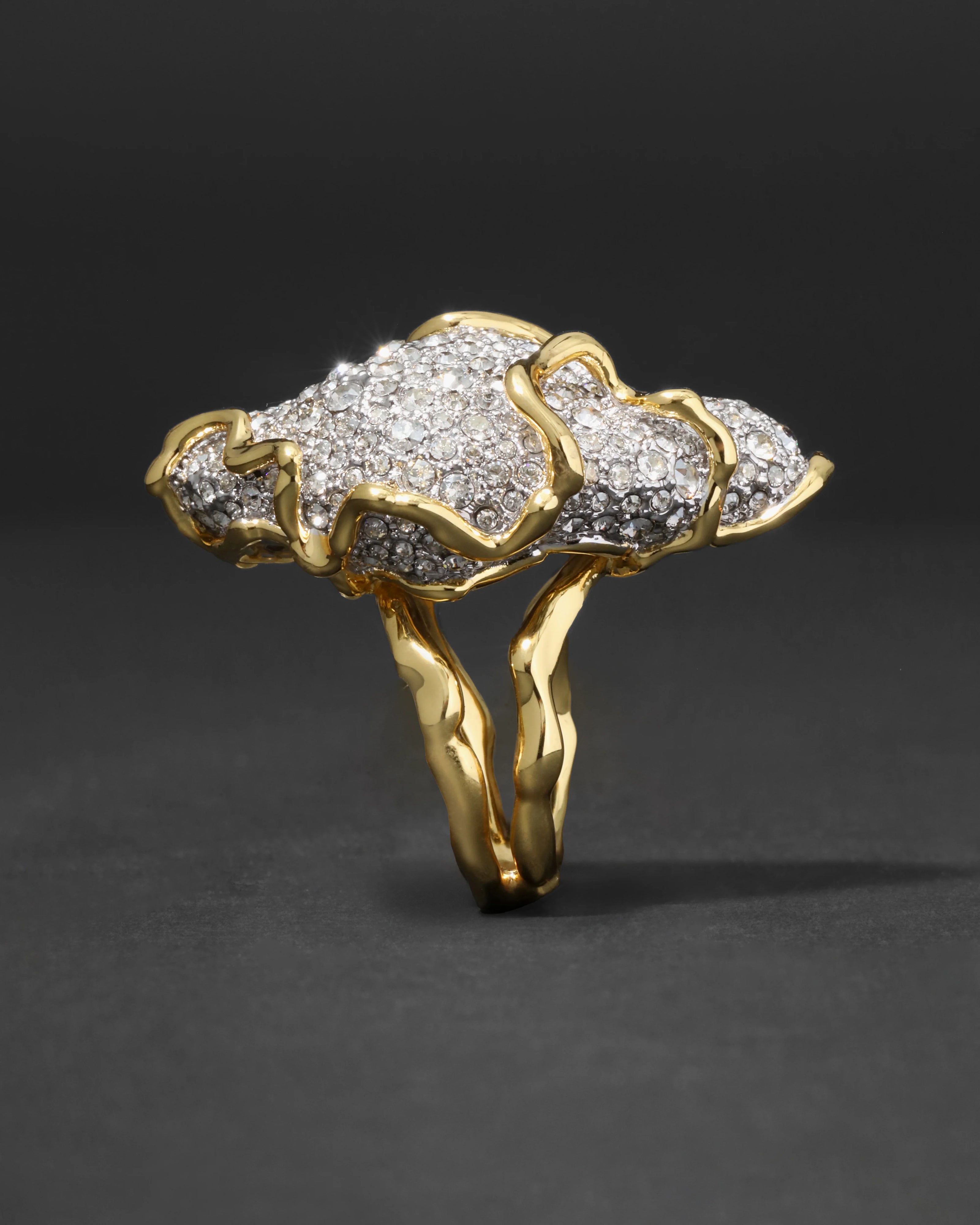 SOLANALES LARGE CRYSTAL PAVE GEODE RING