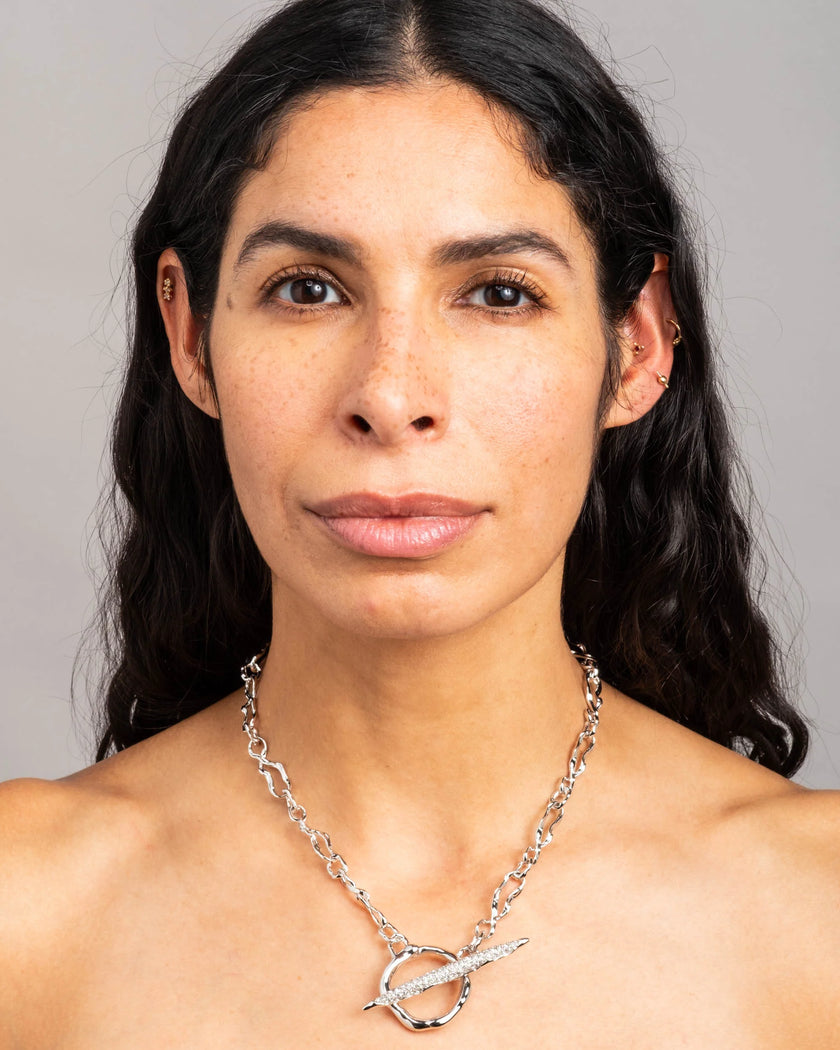 SOLANALES CRYSTAL TOGGLE NECKLACE