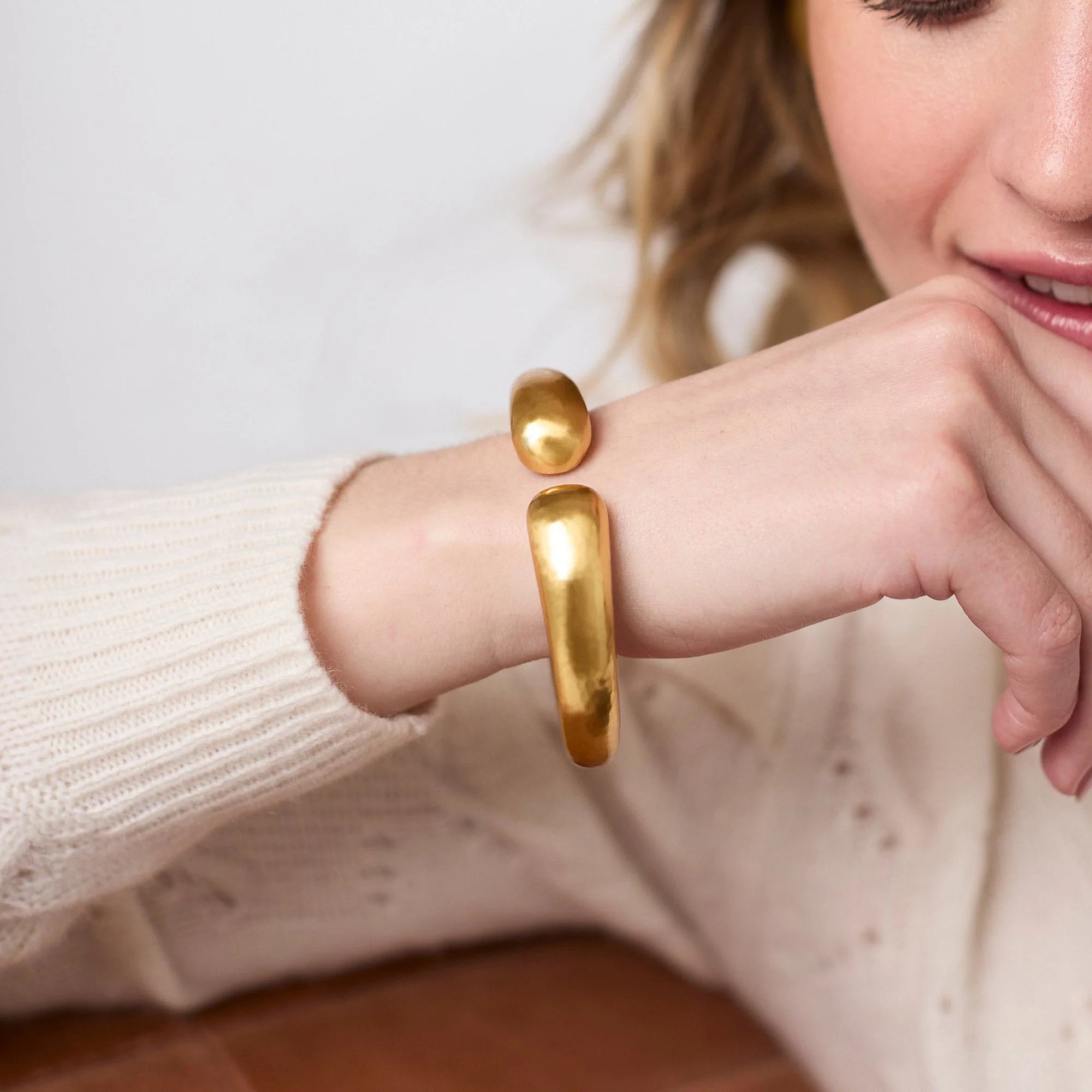 SOLARA DEMI CUFF