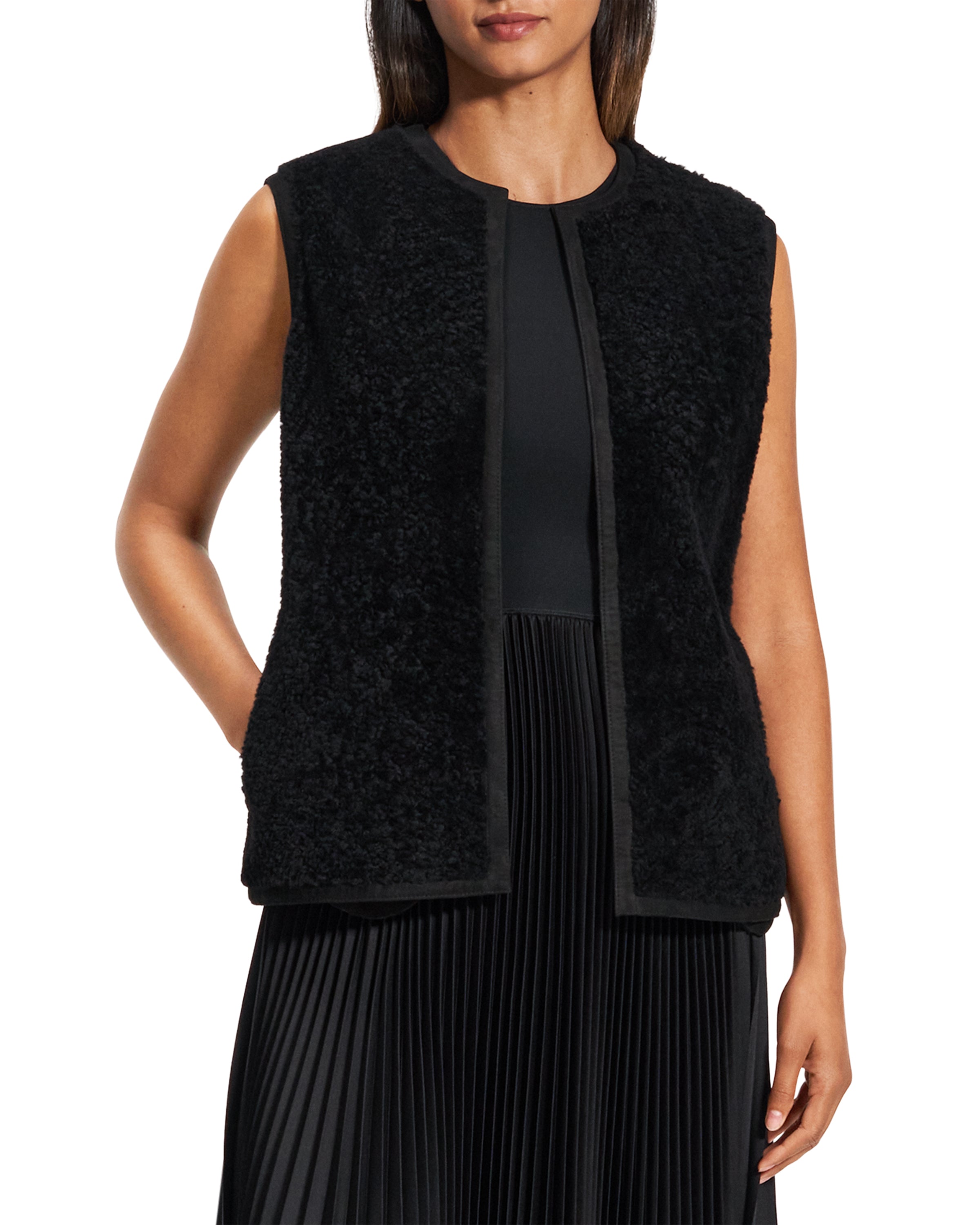 RELAXED VEST IN SHEARLING