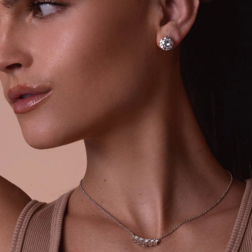 ROUND BRILLIANT STUDS