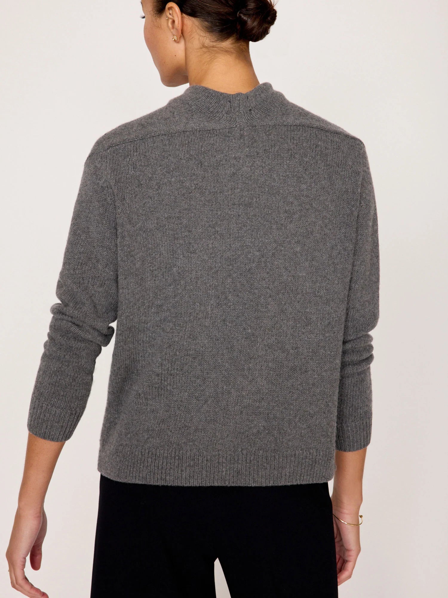 THE THEO PULLOVER