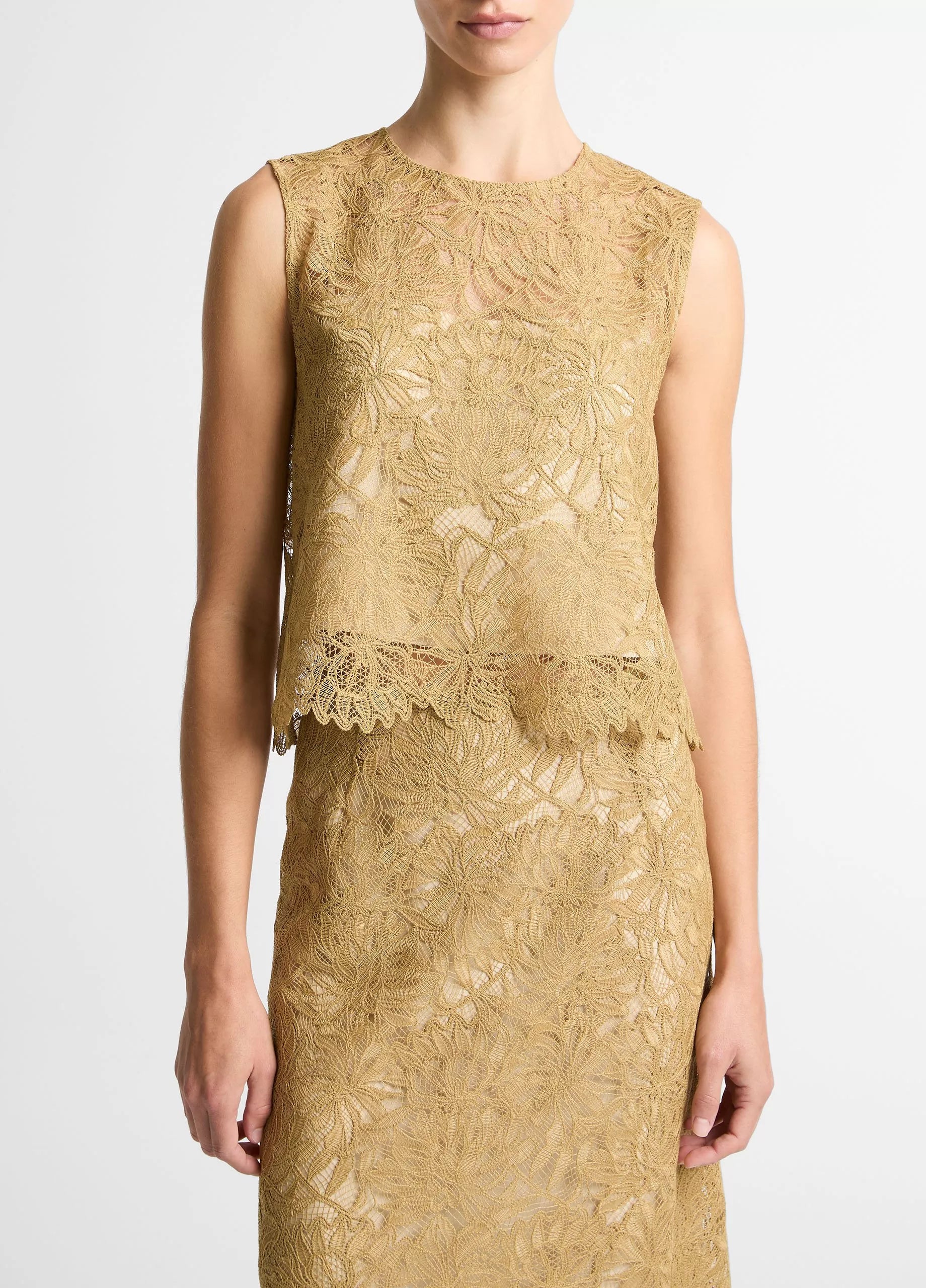 LACE SHELL IN SOFT GOLD