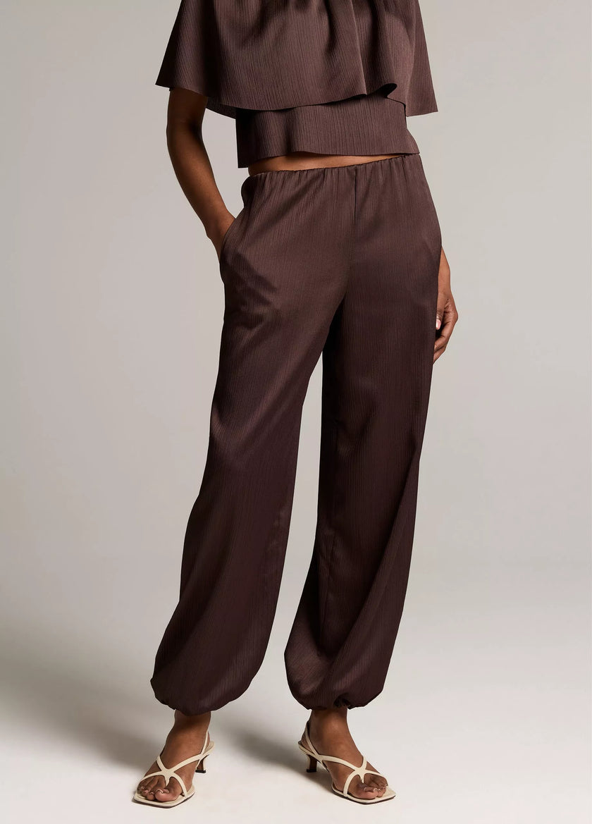 MI RISE PLISSE DRAWCORD HEM PANT