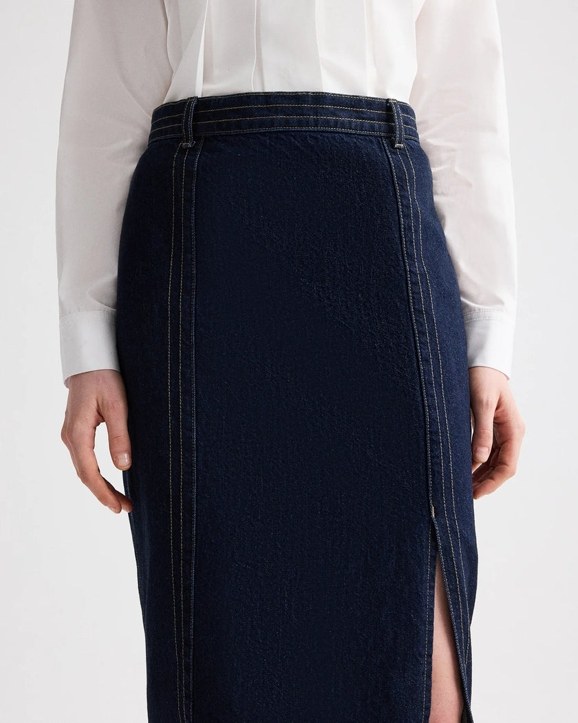 DENIM SKIRT WITH SEAMS IN HEAVY DENIM