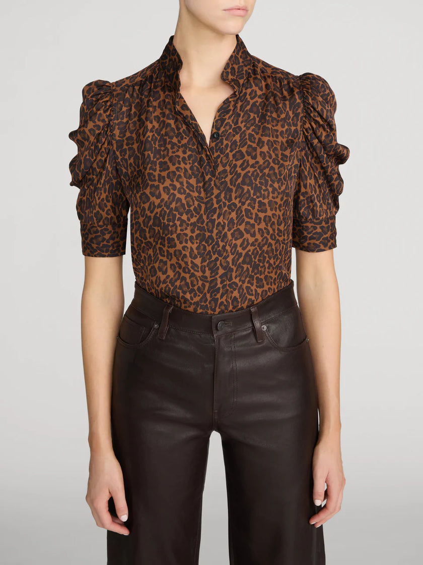 THE GILLIAN TOP IN LIGHT LEOPARD