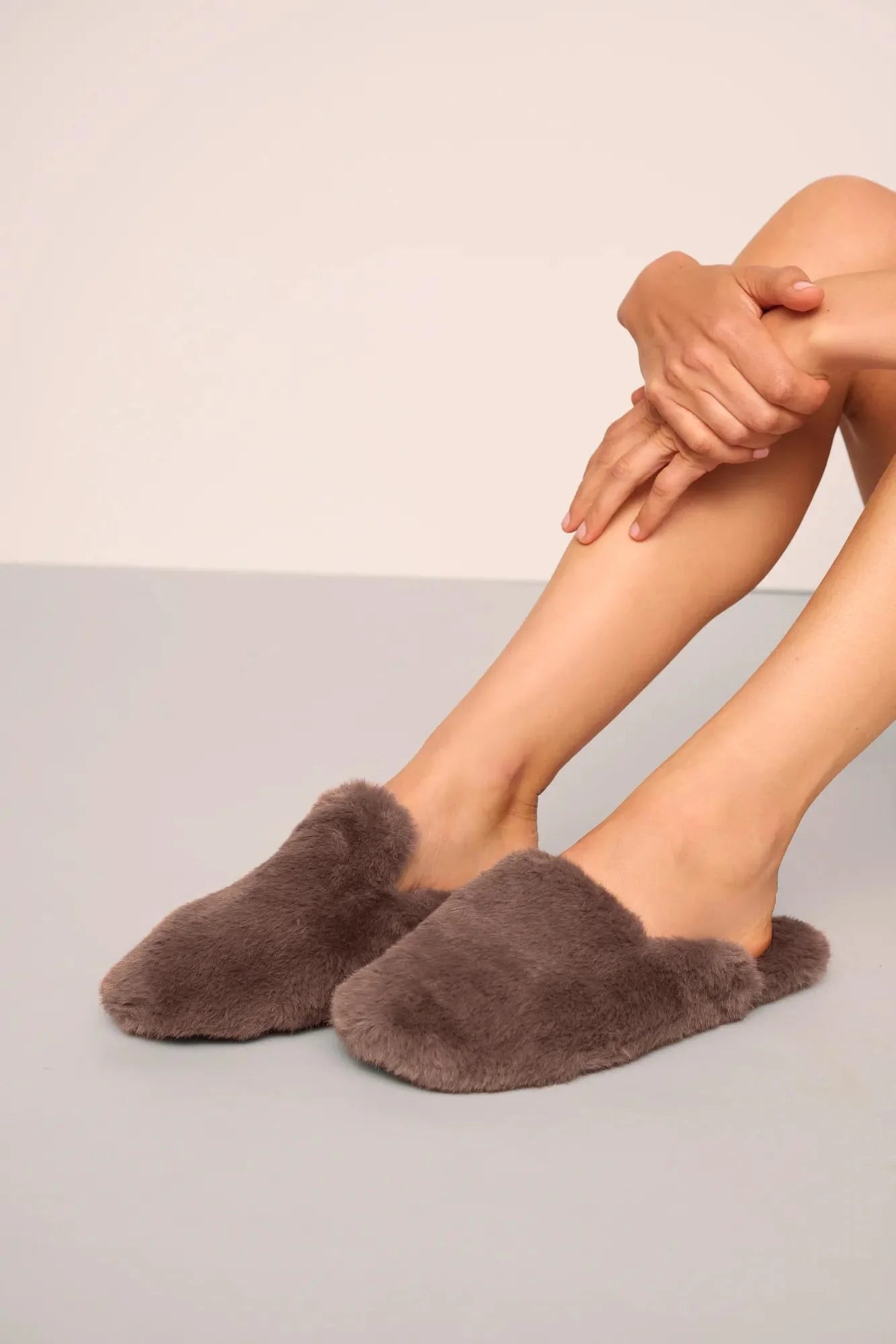 PLUSH MULE SLIPPER