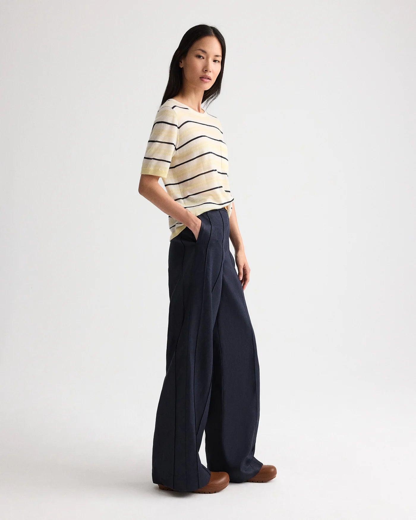 STRIPED SHORT SLEEVE TEE IN SUPER FINE CASHMERE