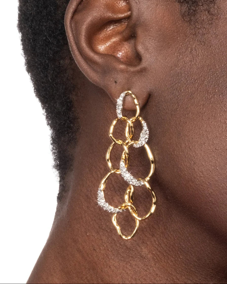 SOLANALES CRYSTAL LINKED DROP POST EARRING