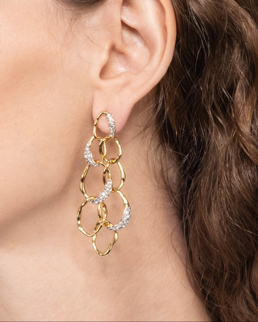 SOLANALES CRYSTAL LINKED DROP POST EARRING