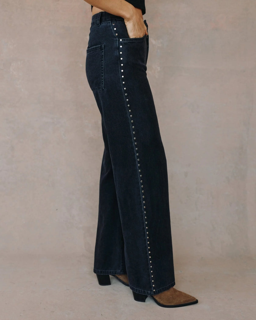 ANYA STUDDED VINTAGE JEAN