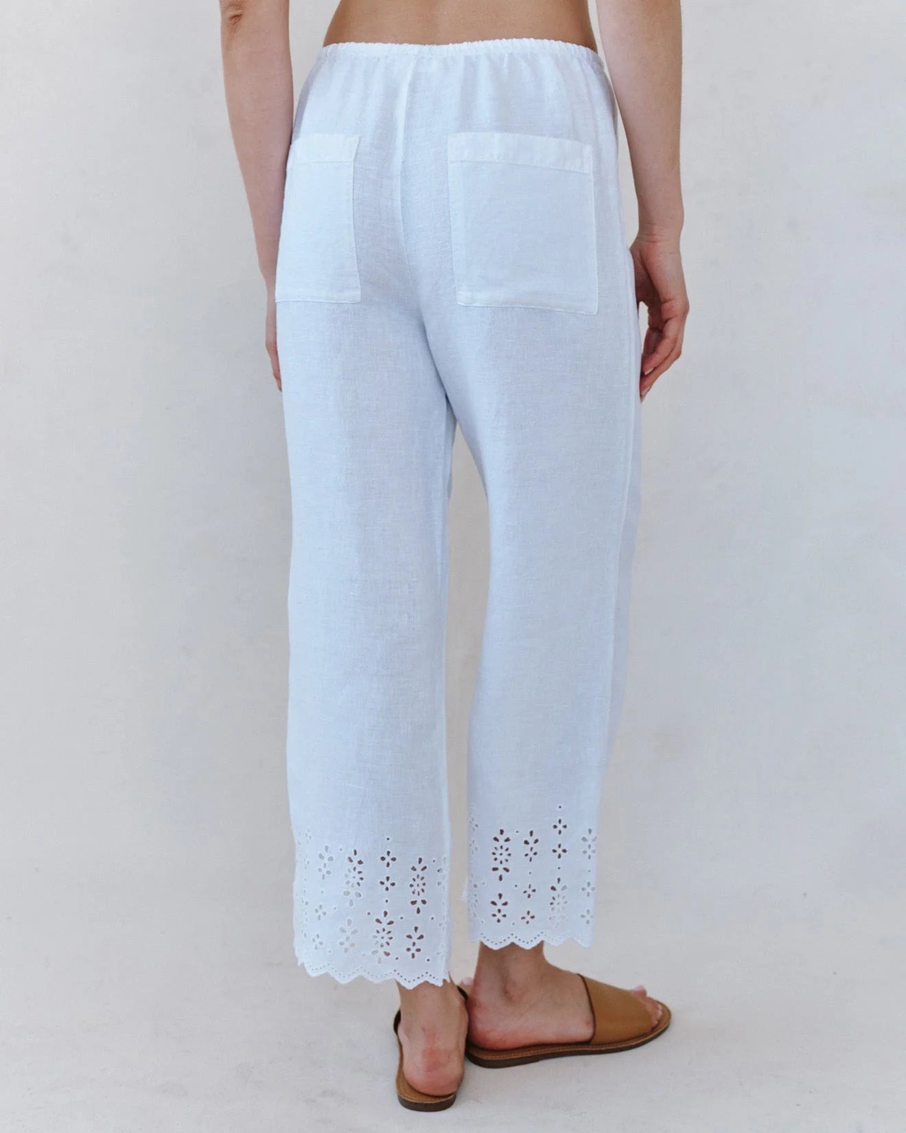 BEACH CROP WITH EMBROIDERED HEM