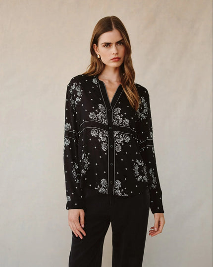 CLASSIC BUTTON DOWN BANDANA PRINT