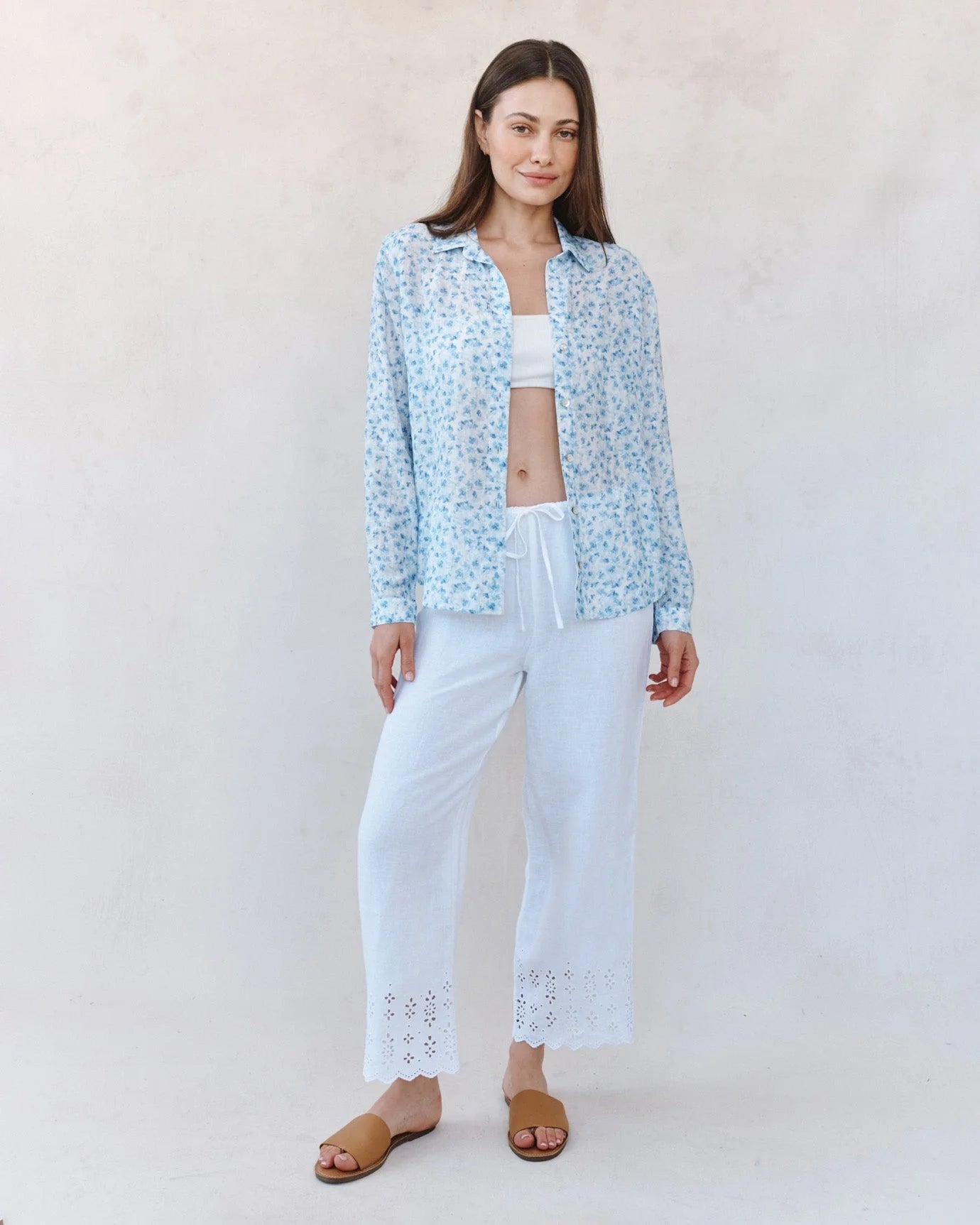 CLASSIC BUTTON DOWN SHIRT IN BLUE DITSY FLORAL PRINT