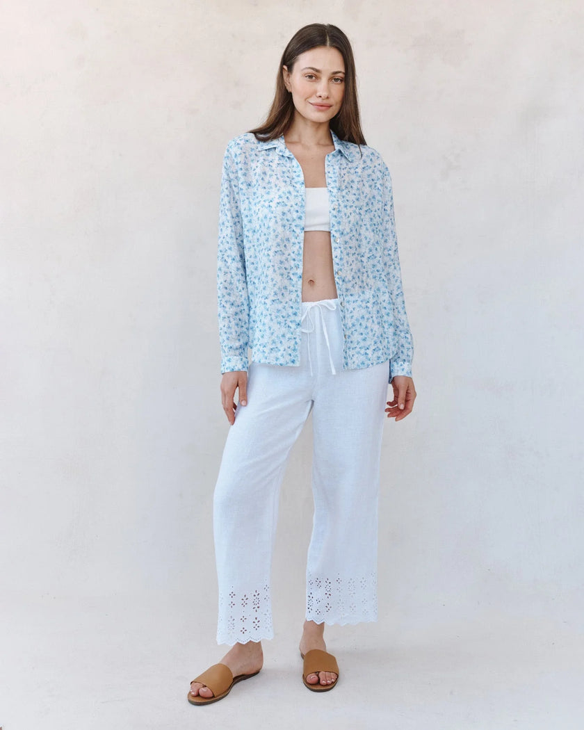 CLASSIC BUTTON DOWN SHIRT IN BLUE DITSY FLORAL PRINT