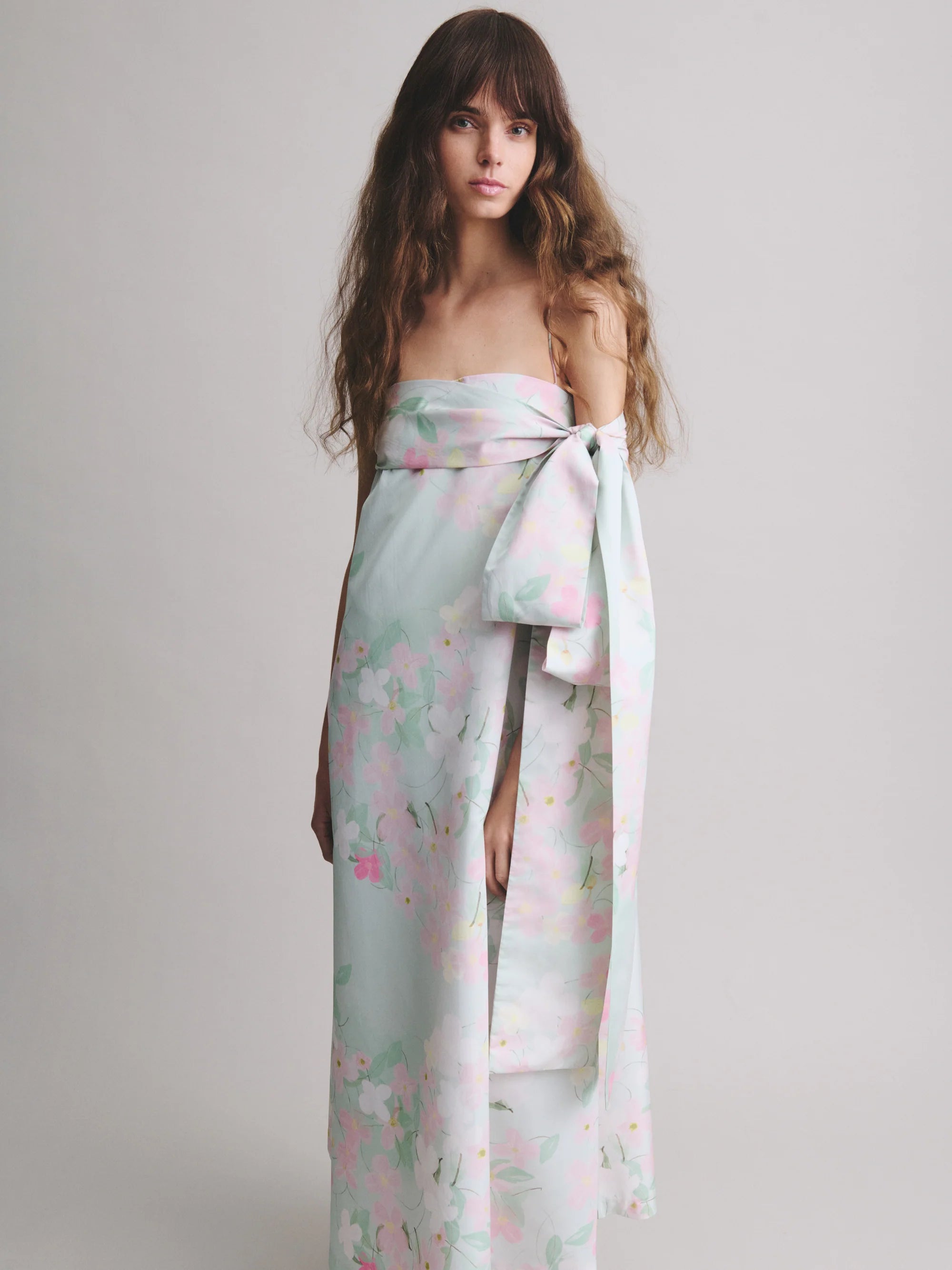 DRESS BAILEY IN CLEMATIS MONTANA