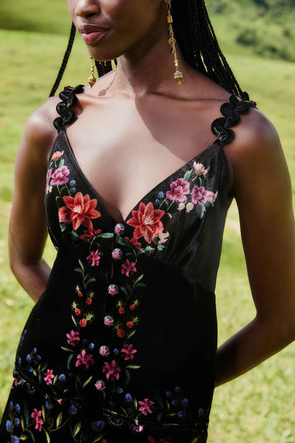 BLACK BELLE GARDEN BLACK SCALLOPS TOP