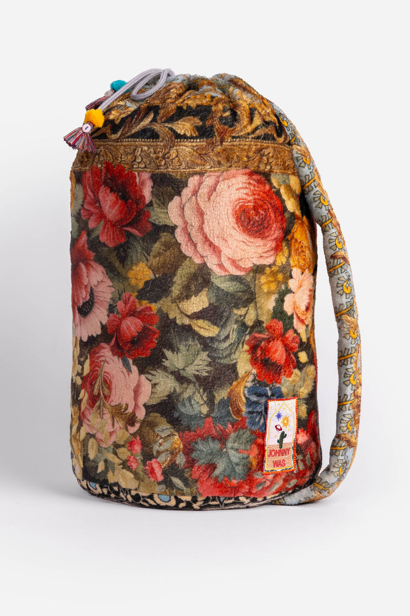 LAUREL CANYON COZY BLANKET