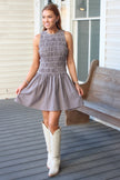 CHECK SMOCK SLEEVELESS DRESS IN BROWN