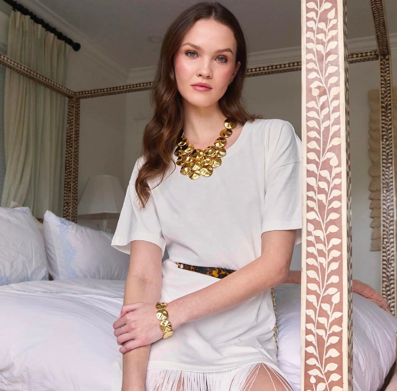 GOLD SOCIALITE BIB NECKLACE