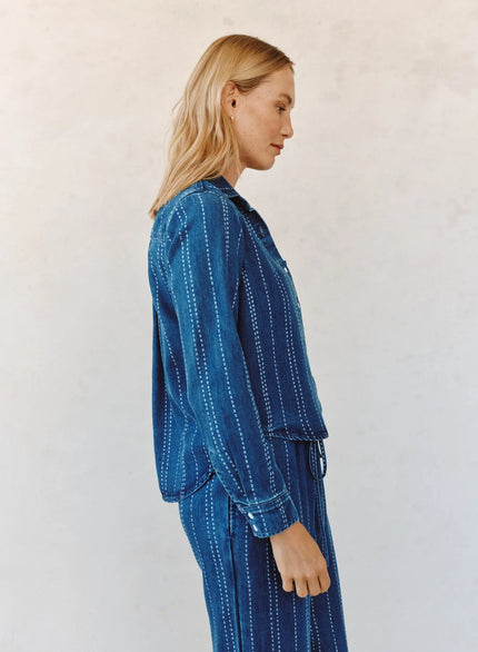 LONG SLEEVE CROPPED SHIRT IN INDIGO STRIPE