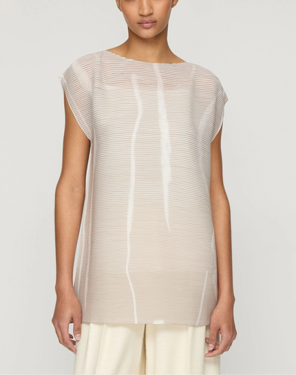 CHARCOAL PRINT PLISSE SHEER CAP SLEEVE BLOUSE