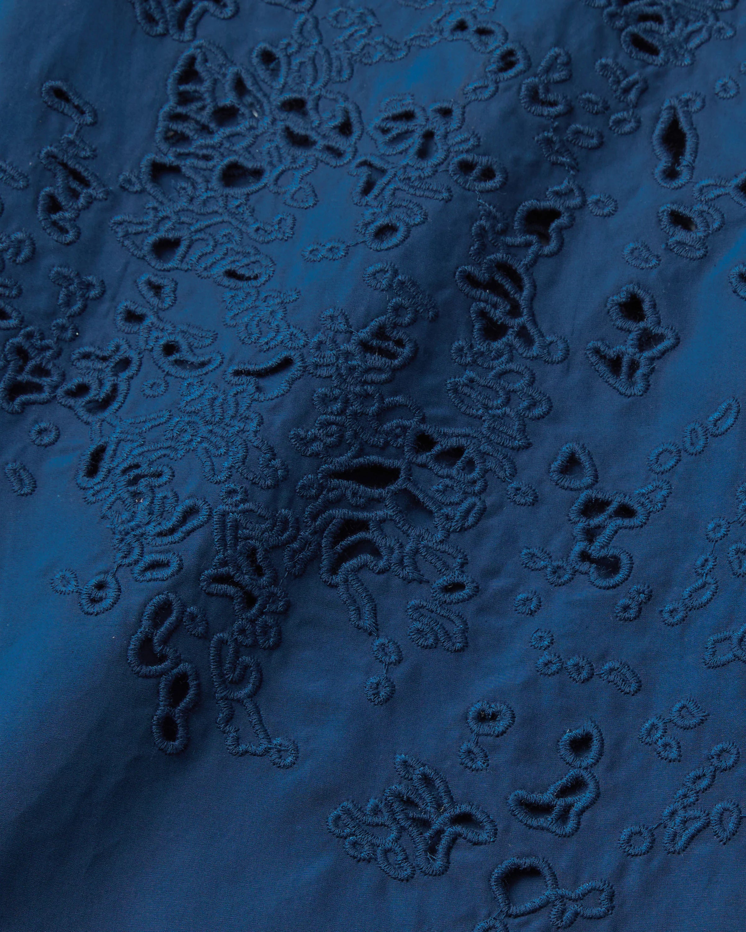 HAND CUTOUT ORGANIC COTTON POPLIN CROPPED SHIRT