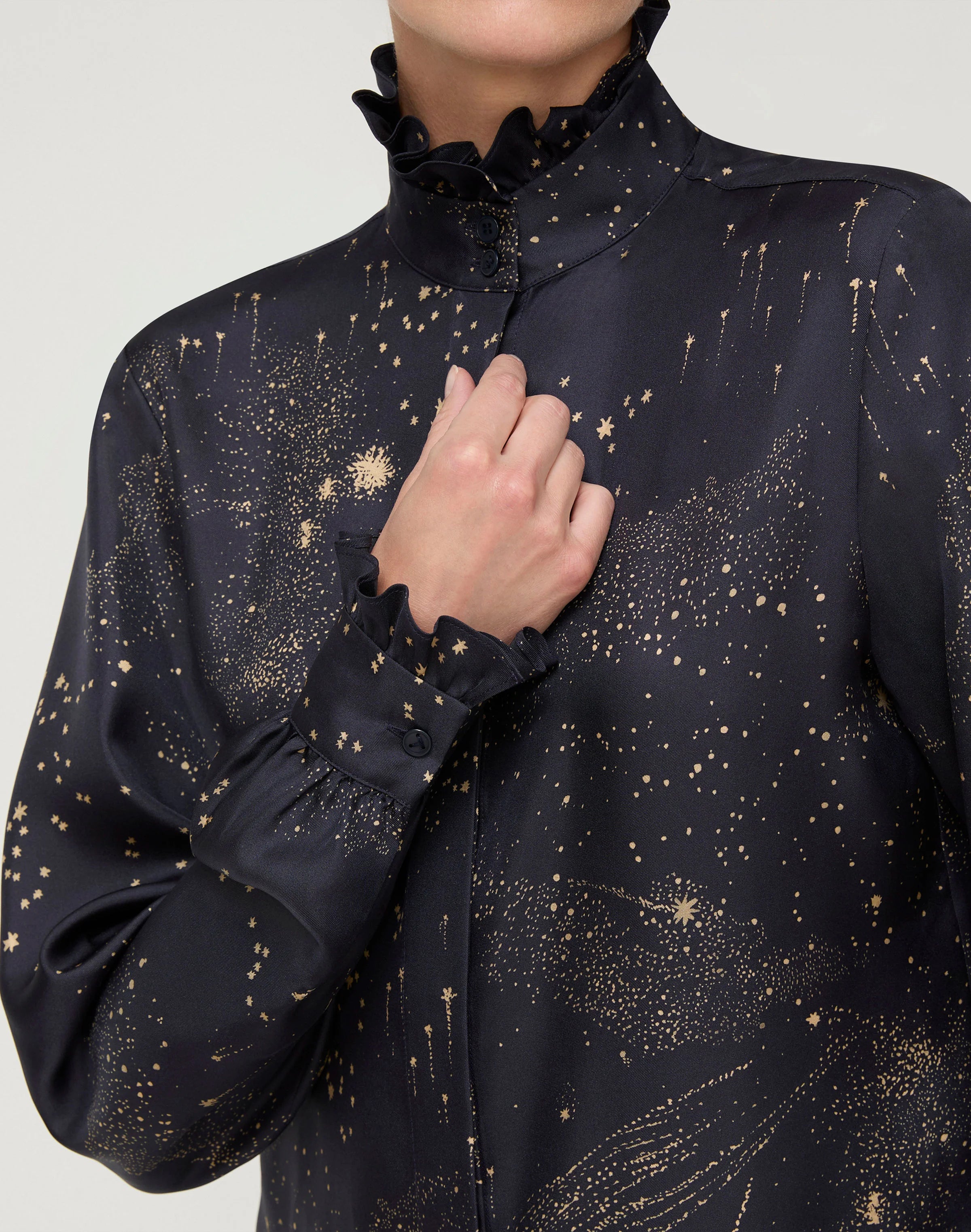 COSMOS PRINT SILK TWILL RUFFLE BLOUSE