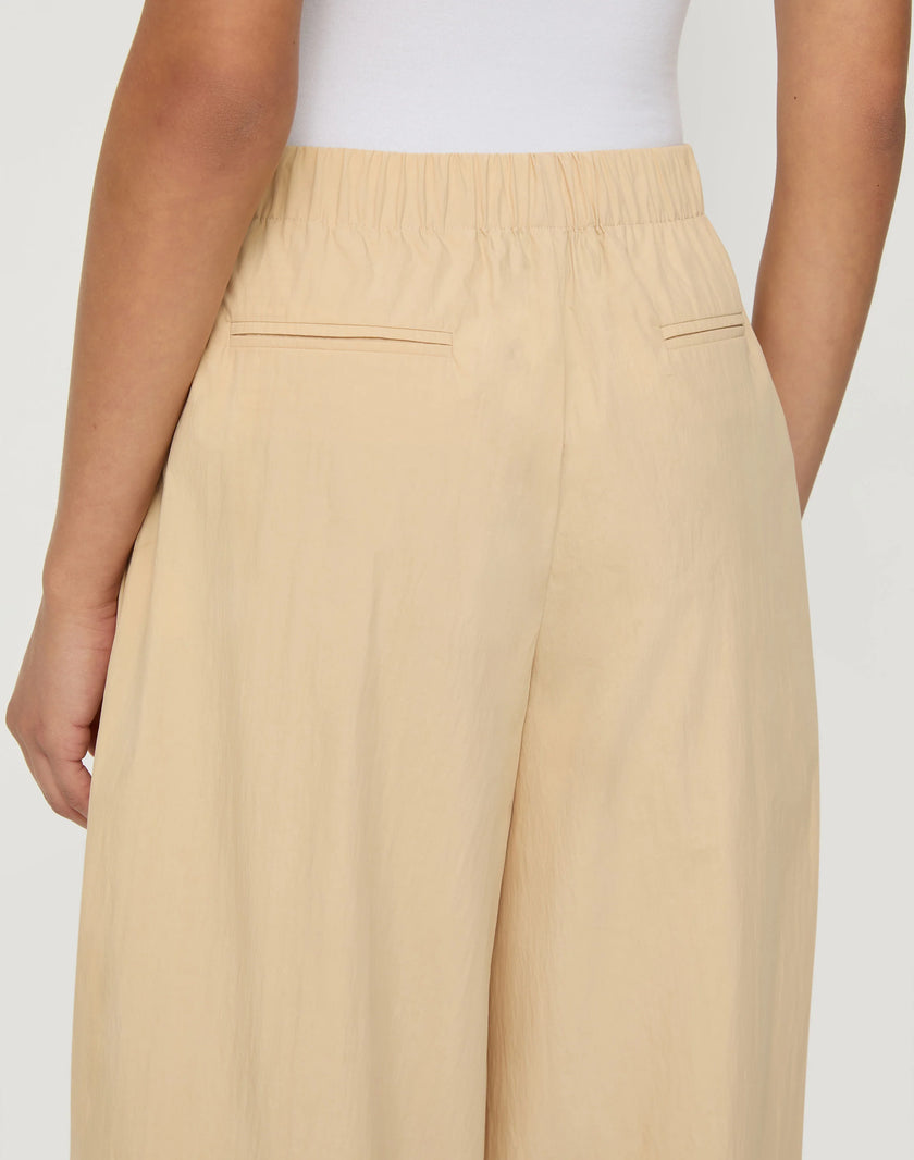 TRAVEL COTTON COOPER BARREL LEG ANKLE PANT