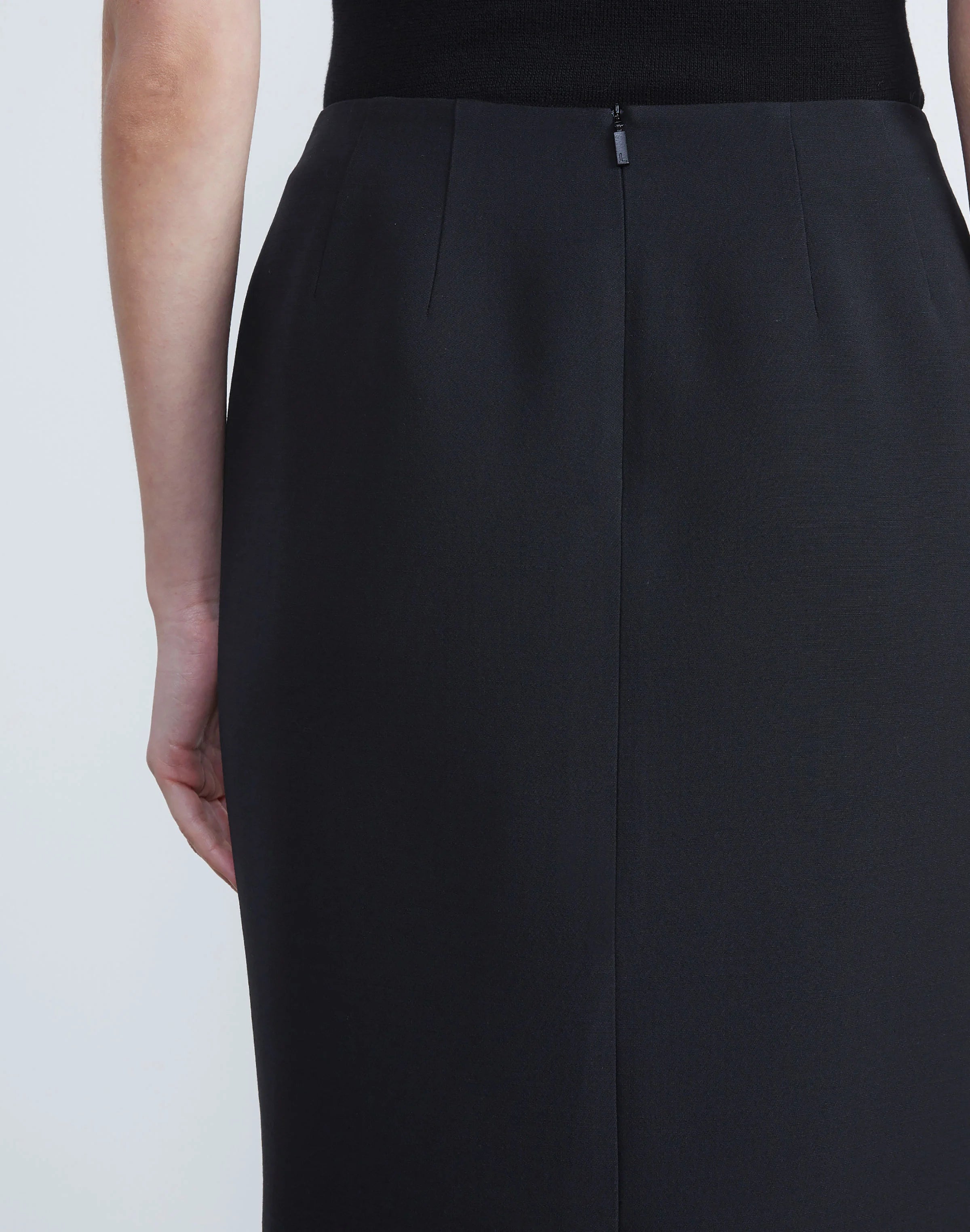 WOOL SILK CREPE PENCIL SKIRT