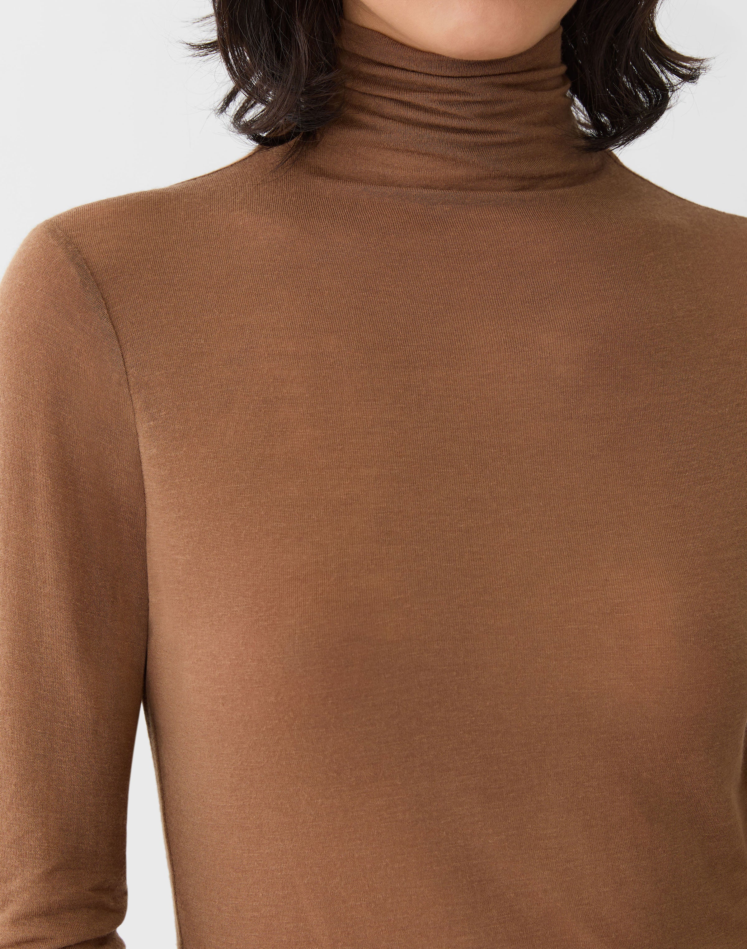 VISCOSE CASHMERE JERSEY ELONGATED FITTED TURTLENECK