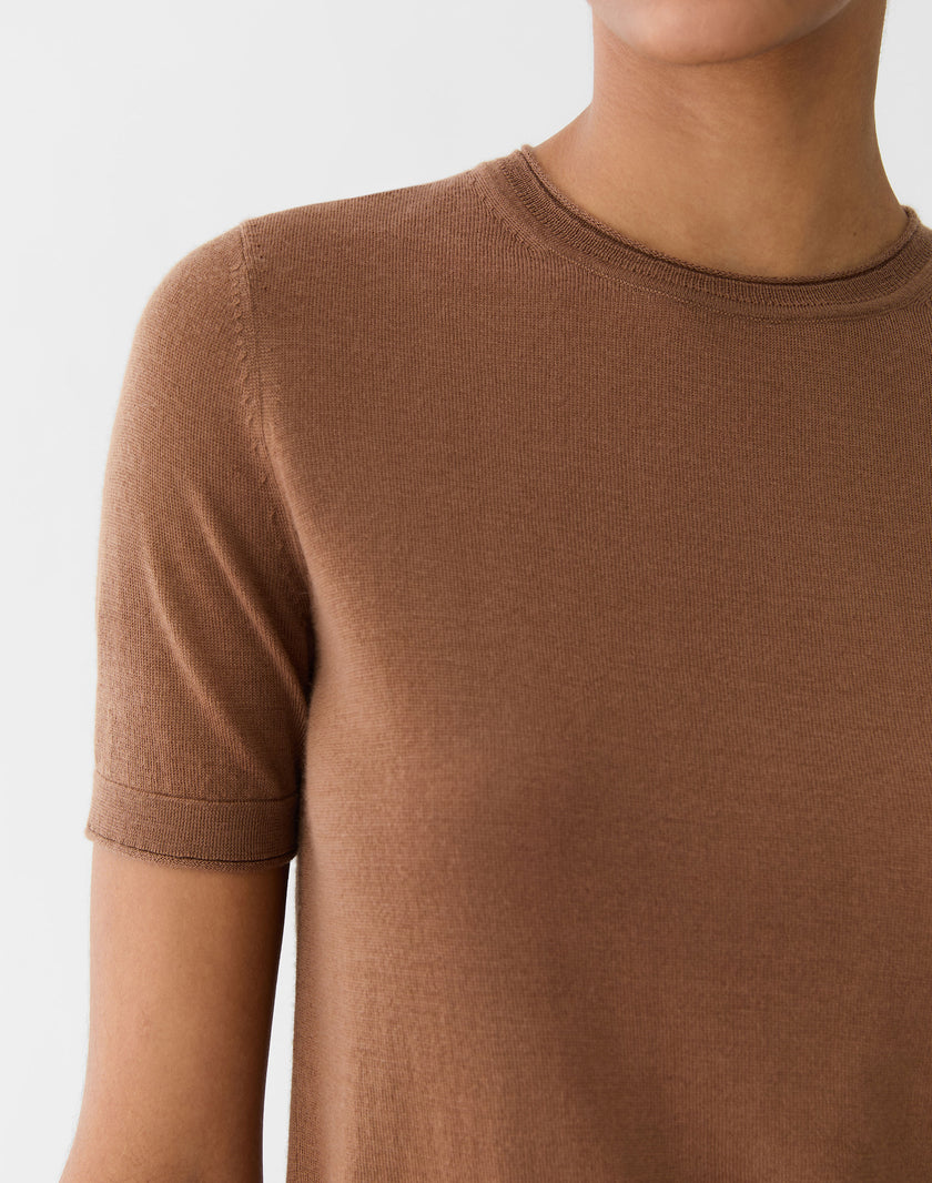 FINE GAUGE CASHMERE CREWNECK SHORT SLEEVE SWEATER