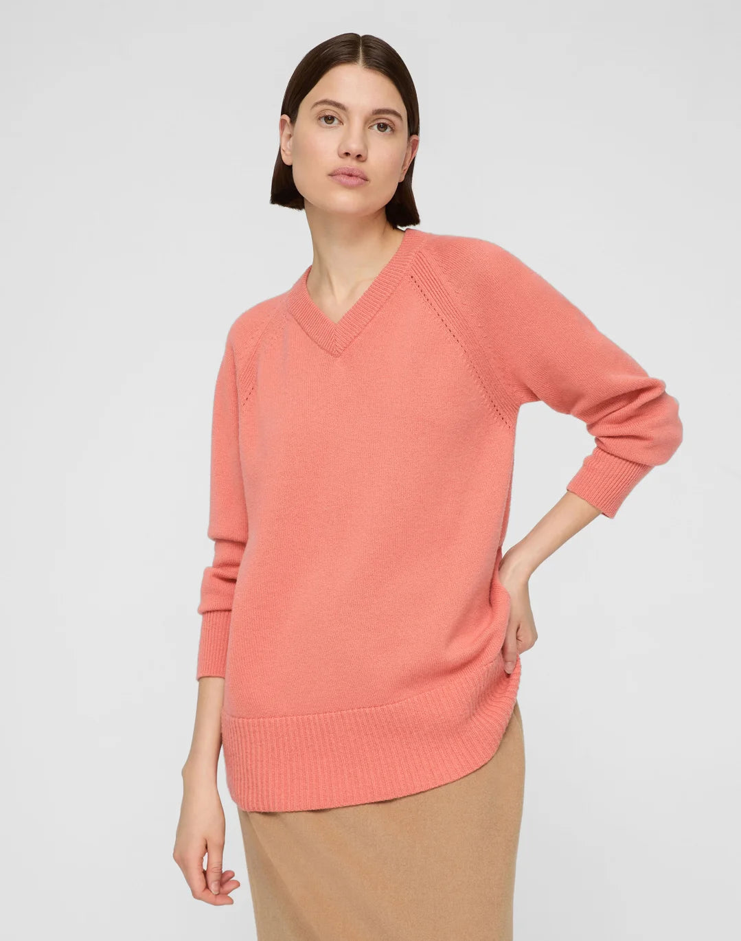 WOOL CASHMERE VNECK SWEATER