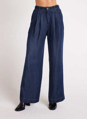 PLEATED WIDE LEG PANT