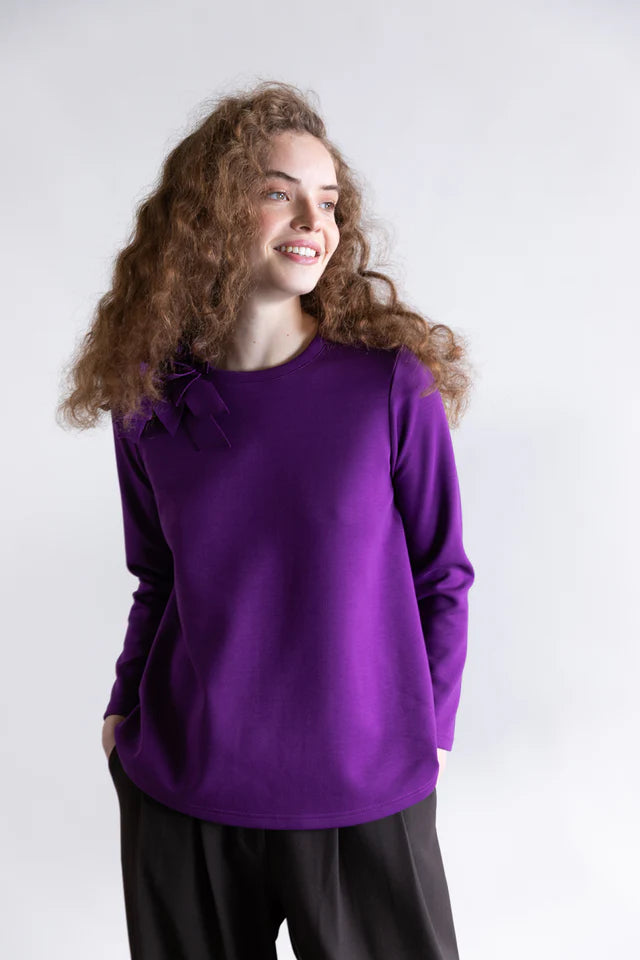 STRUCTURED TEE WITH FOLDED ORIGAMI SIDE