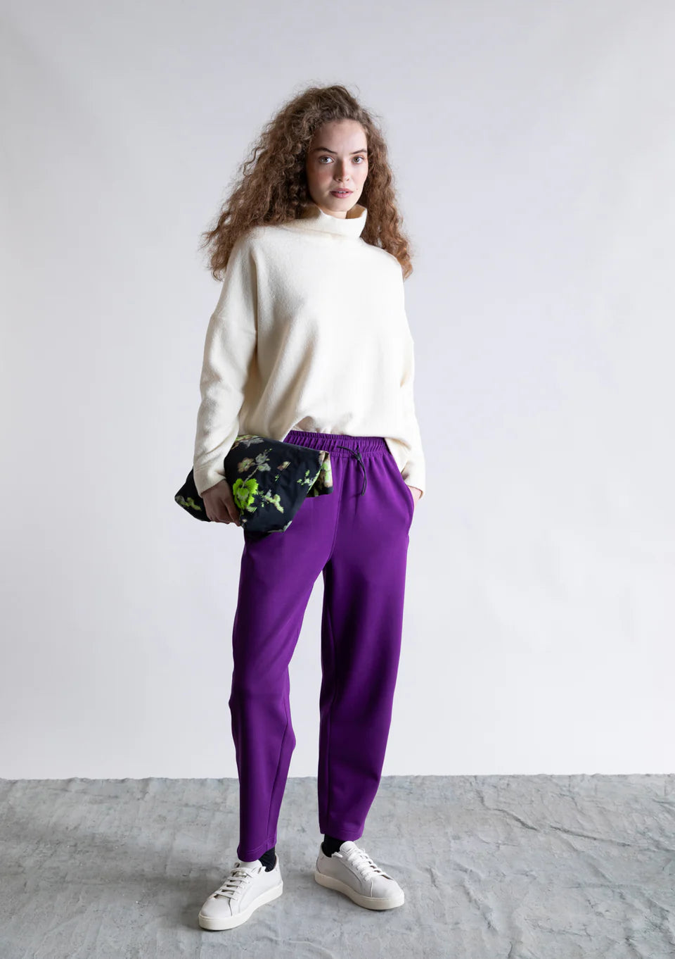 SLOUCHY PEG PANTS