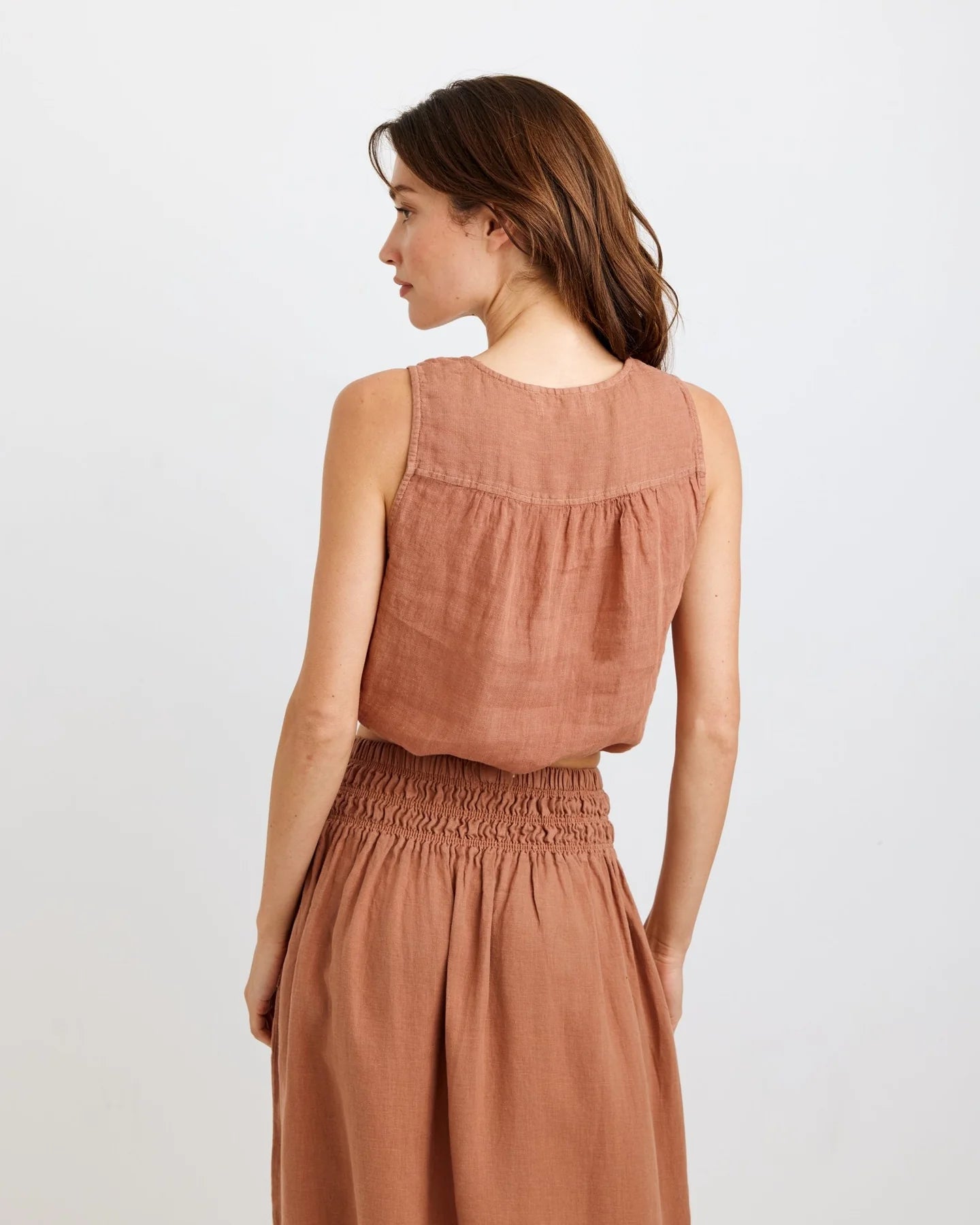 SLEEVELESS TIE WAIST BUTTON FRONT TOP