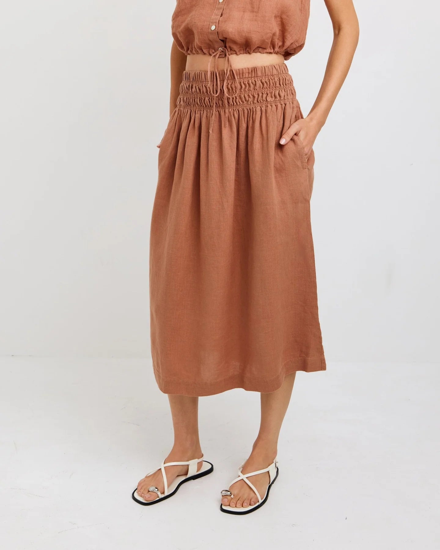 SMOCKED WAIST GATHERED SKIRT