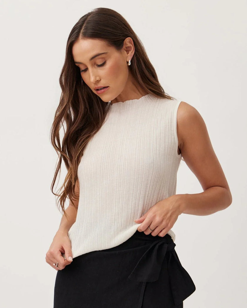 TEXTURED RIBBED MOCK NECK TOP
