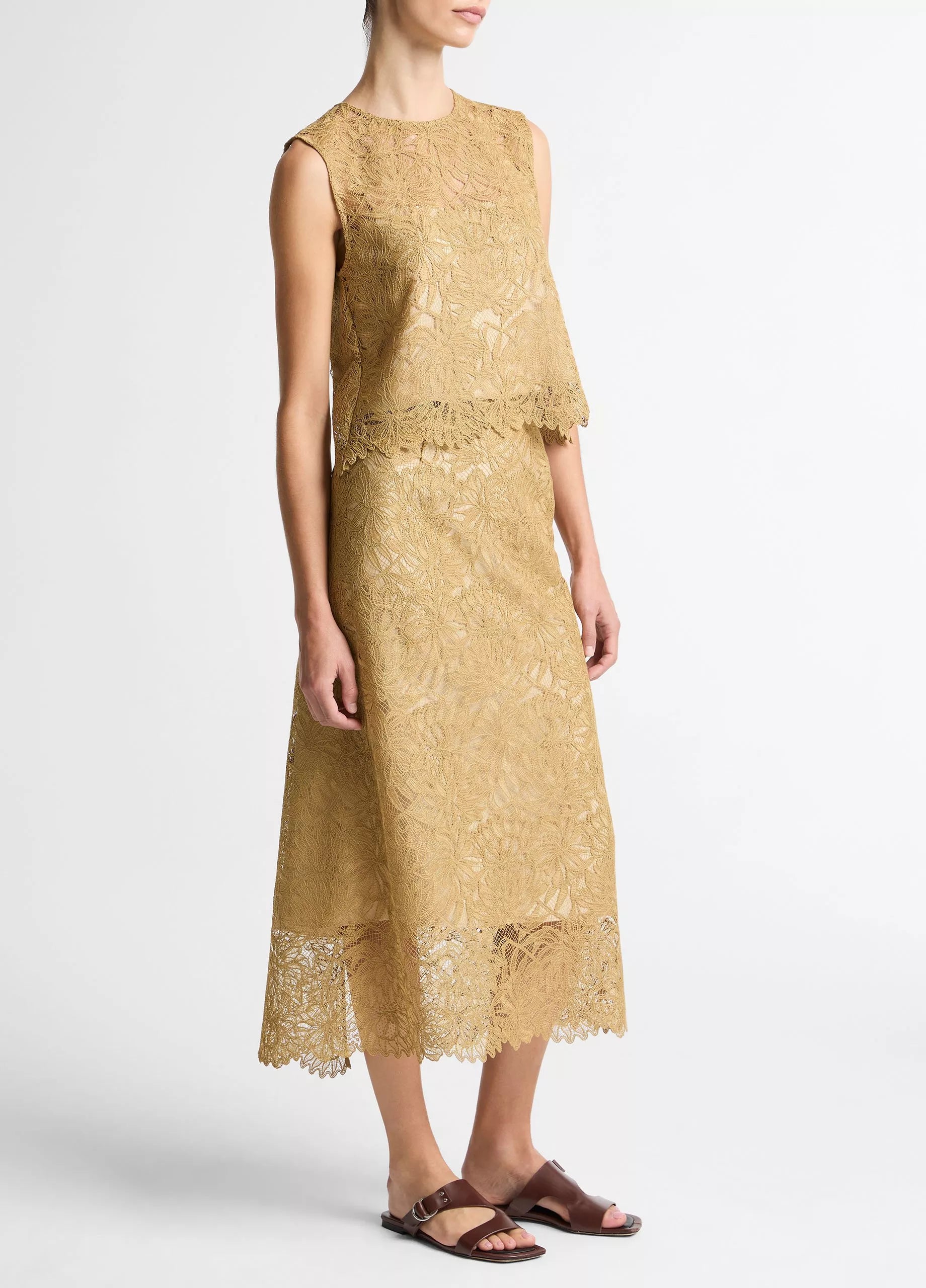 LACE SLIP SKIRT IN SOFT GOLD