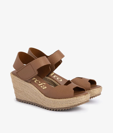 FAMA WEDGE